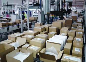 Folding Cartons vs Corrugated Boxes